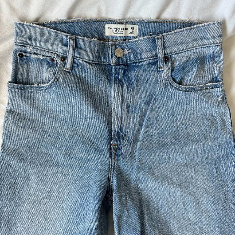 Abercrombie & Fitch 90s High Rise Straight Jean - Picture 2 of 10